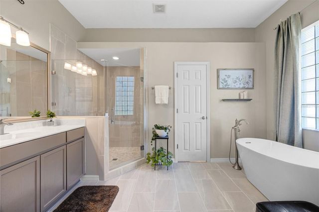 4415 MERRICK RUN LANE, Valrico, FL 33596