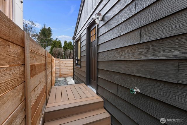 8731 13th Avenue NW, Seattle, WA 98117