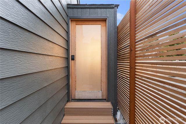 8731 13th Avenue NW, Seattle, WA 98117