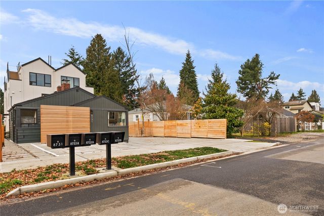 8731 13th Avenue NW, Seattle, WA 98117