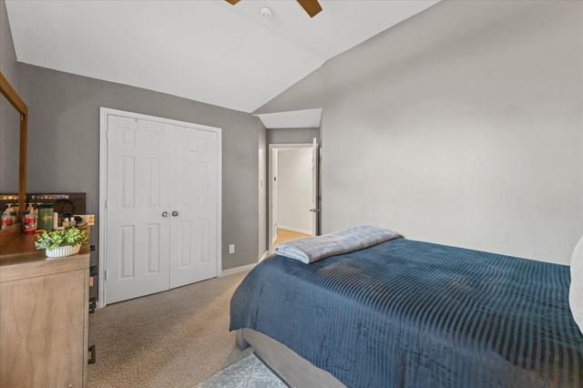 1040 Essex Drive, Cedar Hill, TX 75104