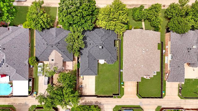 1040 Essex Drive, Cedar Hill, TX 75104