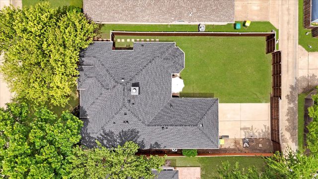 1040 Essex Drive, Cedar Hill, TX 75104