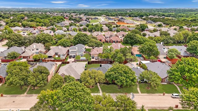 1040 Essex Drive, Cedar Hill, TX 75104