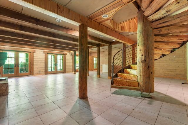 10836 Bray Road, Elkins, AR 72727