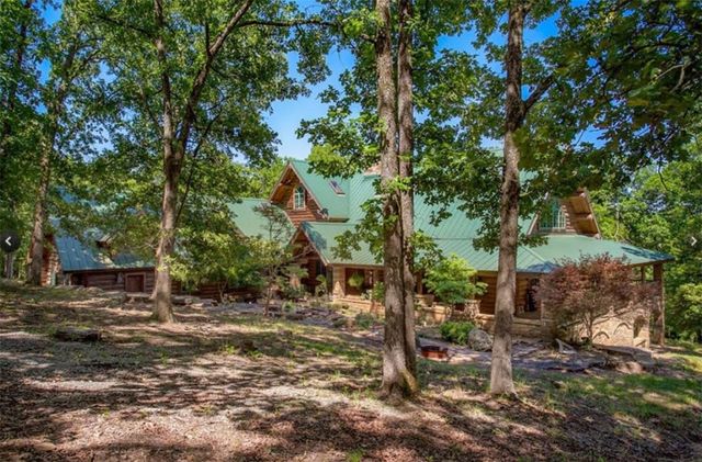 10836 Bray Road, Elkins, AR 72727