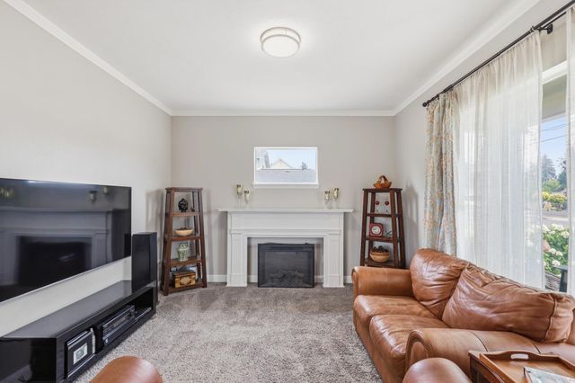 2403 N Perry St, Spokane, WA 99207