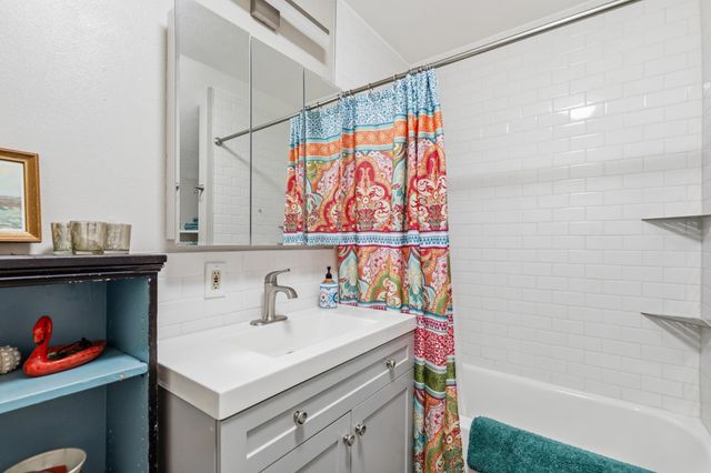 2403 N Perry St, Spokane, WA 99207