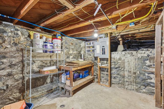 2403 N Perry St, Spokane, WA 99207