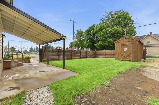 2403 N Perry St, Spokane, WA 99207