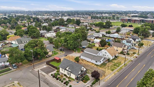 2403 N Perry St, Spokane, WA 99207