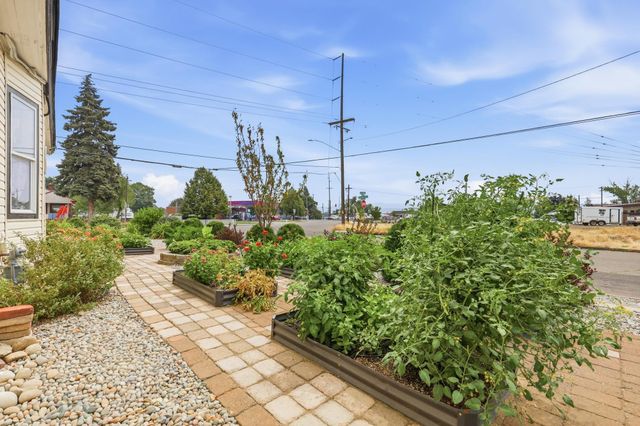2403 N Perry St, Spokane, WA 99207