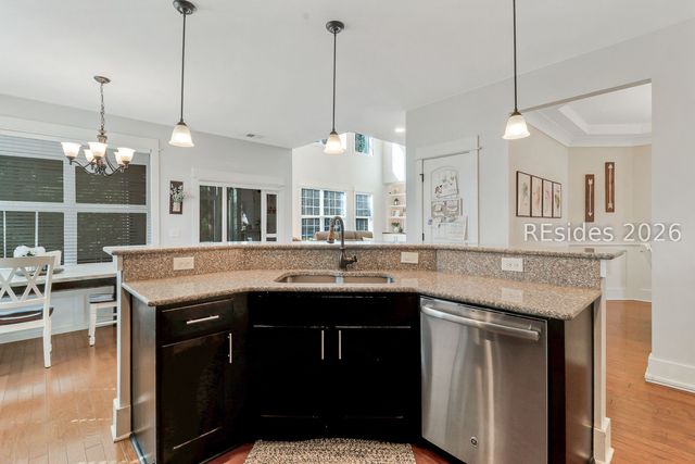 4 Dovetree Ln, Bluffton, SC 29910