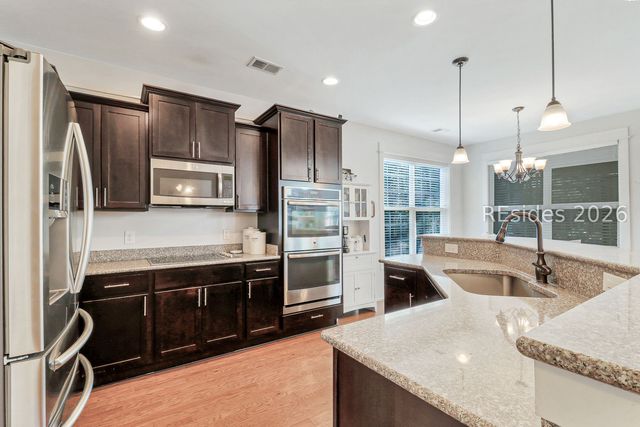 4 Dovetree Ln, Bluffton, SC 29910