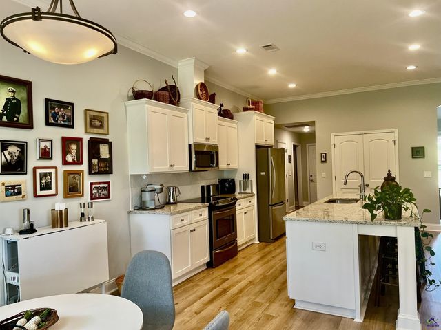 200 Wilsons Creek Bend, Bonaire, GA 31005