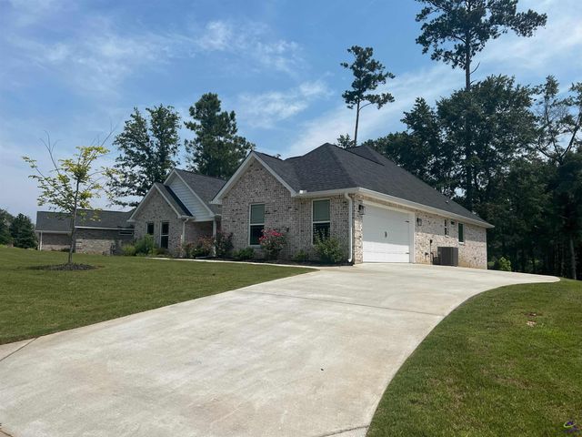 200 Wilsons Creek Bend, Bonaire, GA 31005
