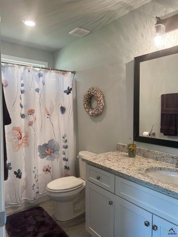 200 Wilsons Creek Bend, Bonaire, GA 31005