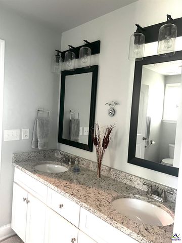 200 Wilsons Creek Bend, Bonaire, GA 31005