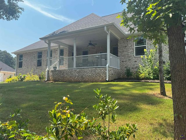 200 Wilsons Creek Bend, Bonaire, GA 31005