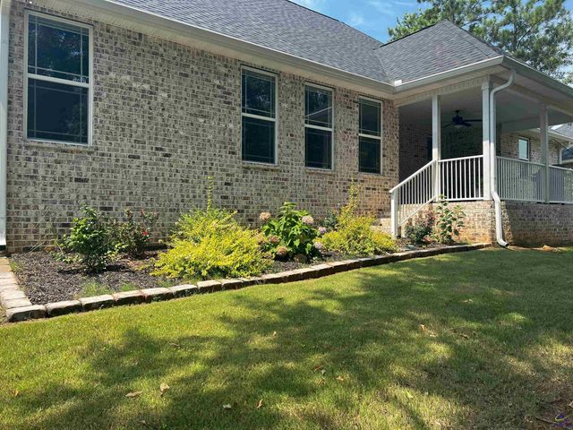 200 Wilsons Creek Bend, Bonaire, GA 31005