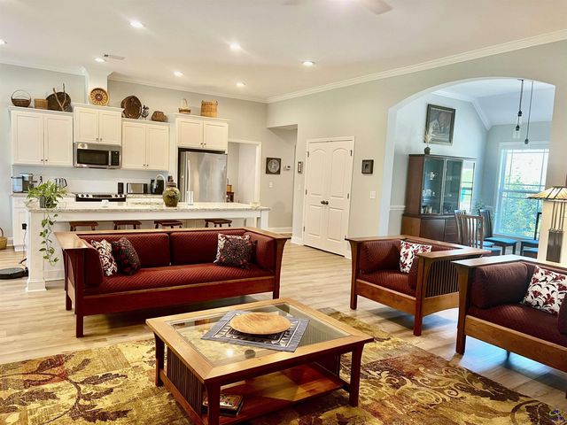 200 Wilsons Creek Bend, Bonaire, GA 31005