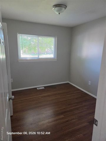 29651 Fairfield Drive, Warren, MI 48088