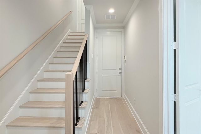 4613 Greenborough Lane, Dallas, TX 75219