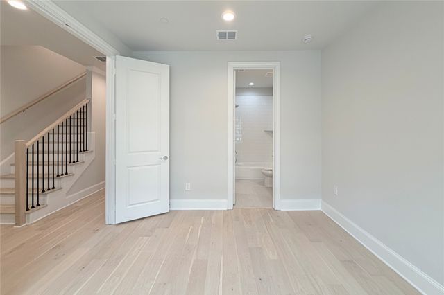 4613 Greenborough Lane, Dallas, TX 75219