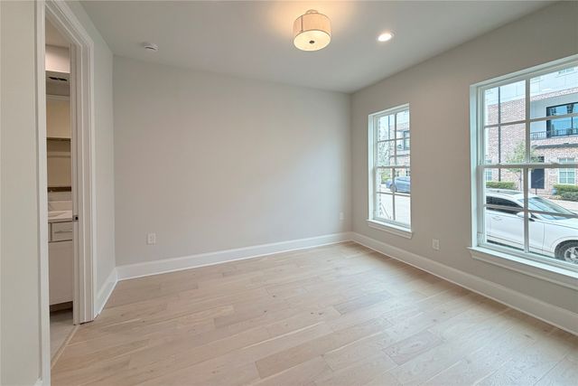 4613 Greenborough Lane, Dallas, TX 75219