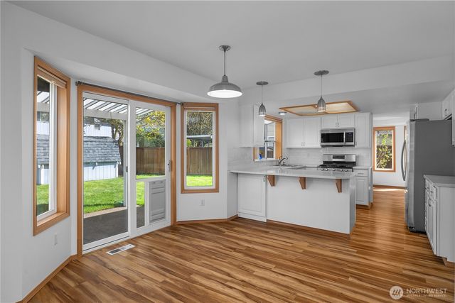 5464 Park Place Loop SE, Lacey, WA 98503