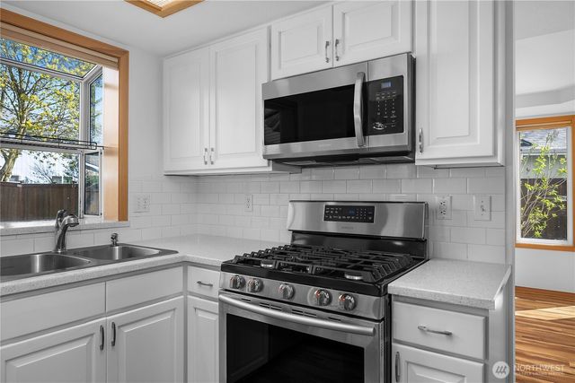 5464 Park Place Loop SE, Lacey, WA 98503