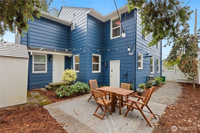 3008 31st Avenue W, Seattle, WA 98199