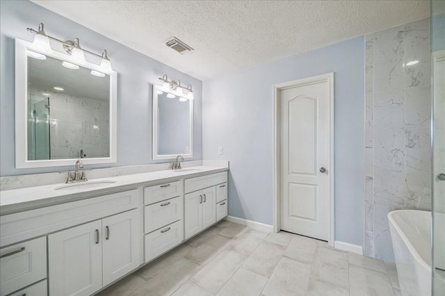 12427 Shadowvista Drive, Houston, TX 77082