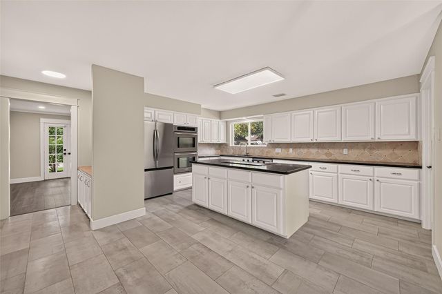 2103 Shadybriar Drive, Houston, TX 77077