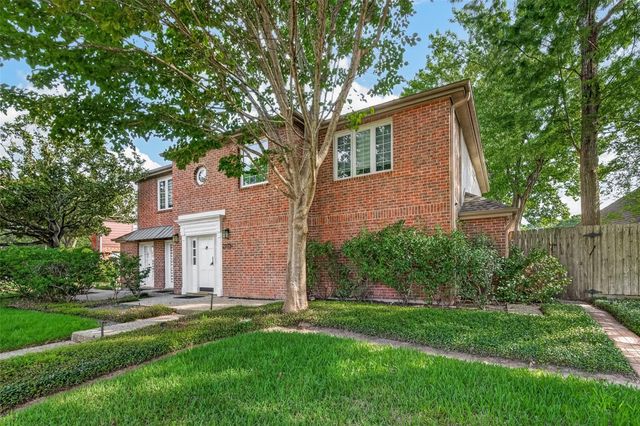 2103 Shadybriar Drive, Houston, TX 77077
