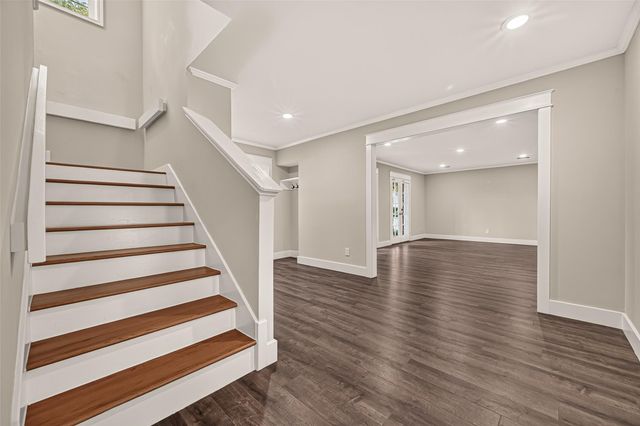 2103 Shadybriar Drive, Houston, TX 77077