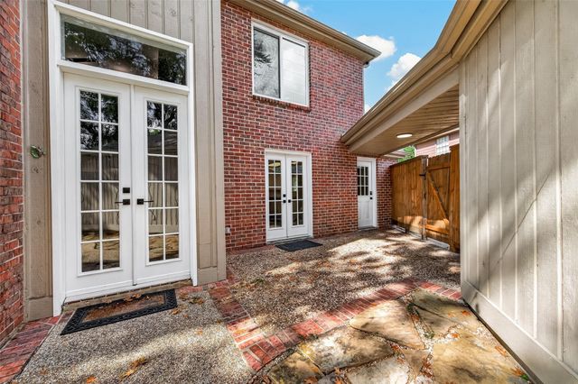 2103 Shadybriar Drive, Houston, TX 77077