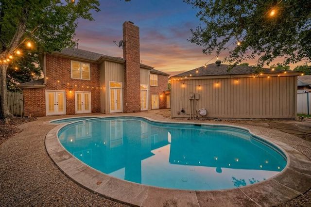 2103 Shadybriar Drive, Houston, TX 77077