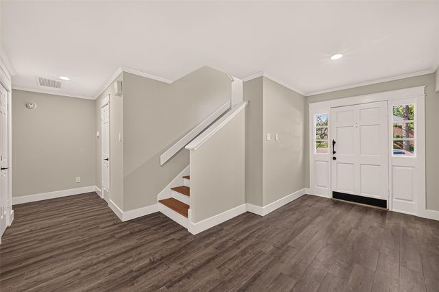 2103 Shadybriar Drive, Houston, TX 77077