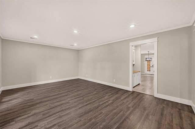2103 Shadybriar Drive, Houston, TX 77077