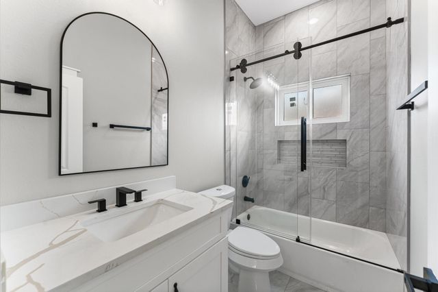 1109 Long Leaf Pine Street, Huffman, TX 77336