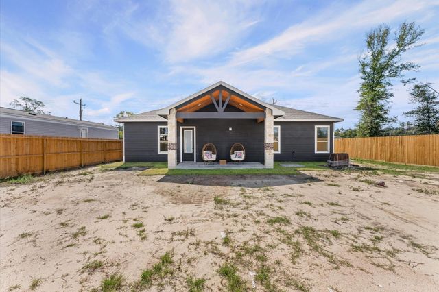 1109 Long Leaf Pine Street, Huffman, TX 77336