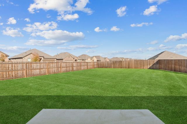 3260 Hunters Glen Drive, Aubrey, TX 76227