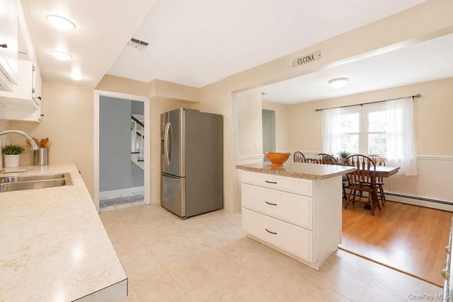 145 Sioux Street, Ronkonkoma, NY 11779