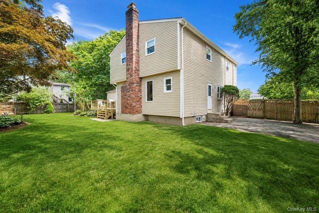 145 Sioux Street, Ronkonkoma, NY 11779