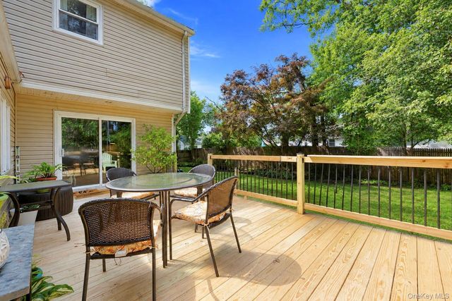 145 Sioux Street, Ronkonkoma, NY 11779
