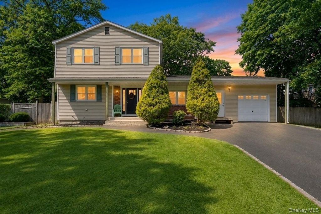 145 Sioux Street, Ronkonkoma, NY 11779