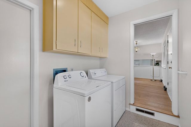 7700 Pickard Avenue NE, Albuquerque, NM 87110