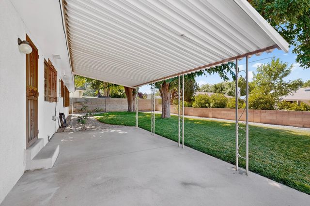 7700 Pickard Avenue NE, Albuquerque, NM 87110