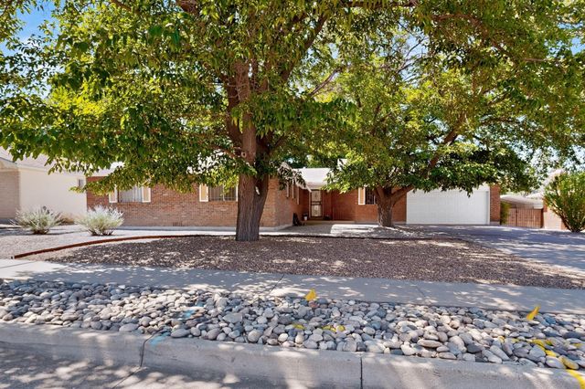 7700 Pickard Avenue NE, Albuquerque, NM 87110